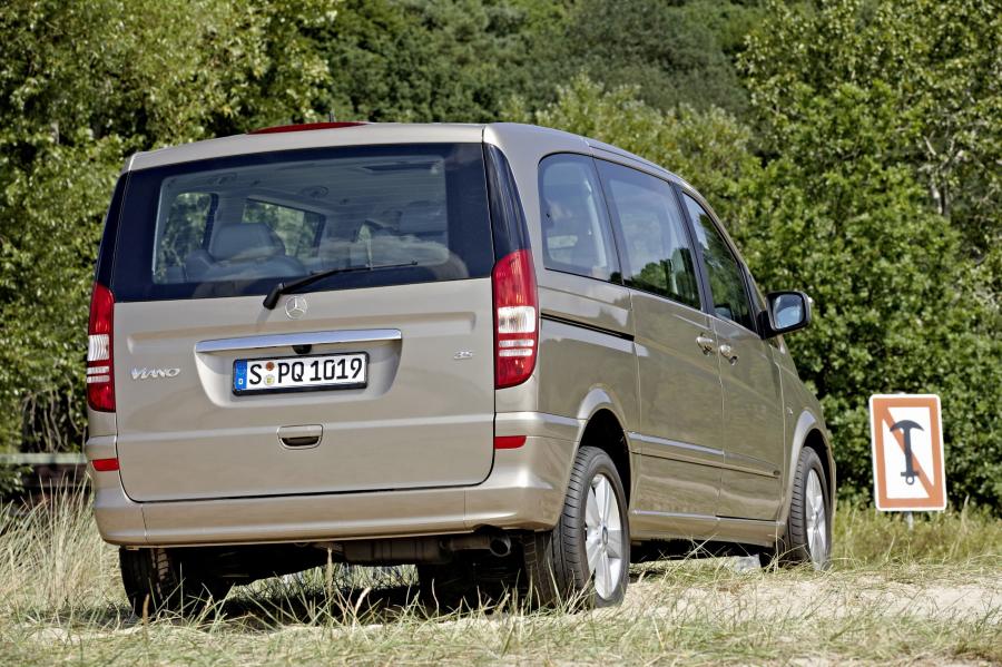  Mercedes-Benz Viano 2011 года  (фото 63 из 140)